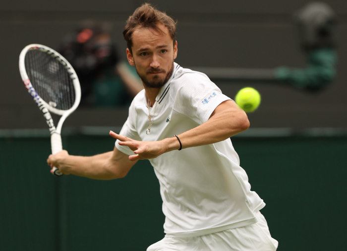 欧洲网球队力克英国网球队,梅德韦杰夫送出助攻的简单介绍 欧洲网球队力克英国网球队,梅德韦杰夫送出助攻的简单介绍